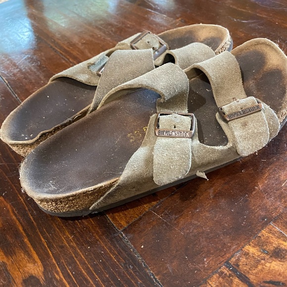 Birkenstock’s - Picture 2 of 2